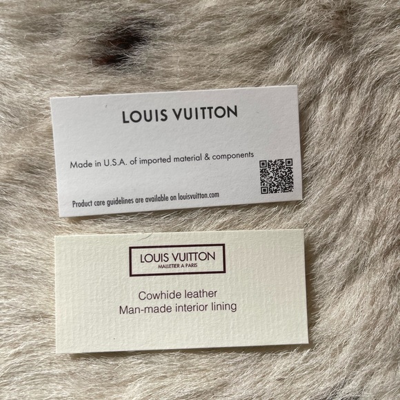 Louis Vuitton On The Go- like new with receipt! - Picture 3 of 14
